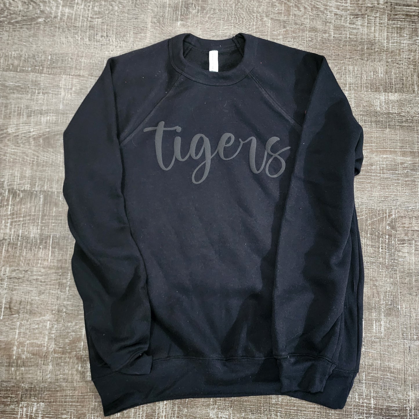 puff print sweatshirts